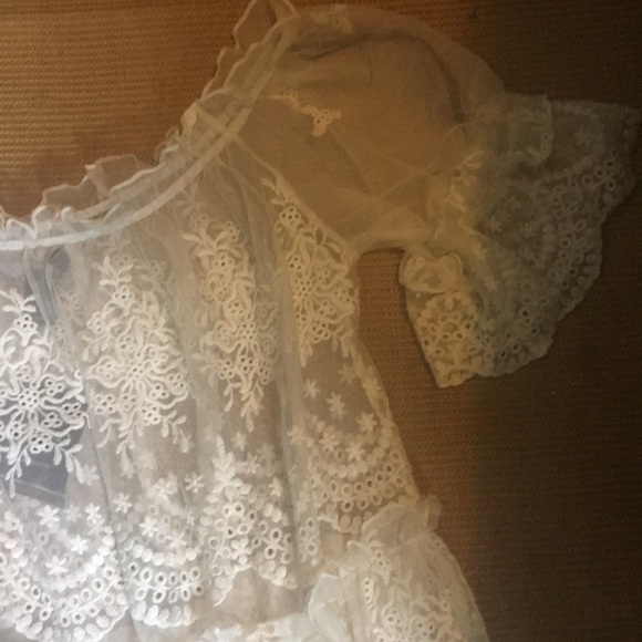 Forever 21 Lace Blouse - Picture 3 of 7